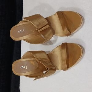 Baker's Gold Strappy Chunky Sexy Heels. SIZE 10.